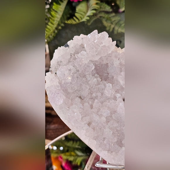 Large Natural Clear Quartz w/light Pink Hue - Picture 4 of 16